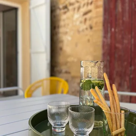 Maison Majorine - Le Jardin - Piscine & Charme Pres D'avignon Lejlighed *