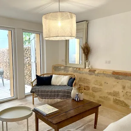 Maison Majorine - Le Jardin - Piscine & Charme Pres D'avignon Lägenhet