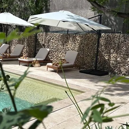 Maison Majorine - Le Jardin - Piscine & Charme Pres D'avignon Lägenhet *